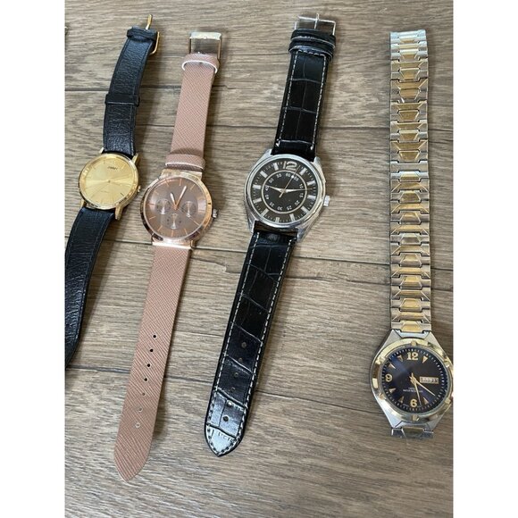 Watch Lot Of 25 Watches Womens Mens For Parts Or Repair Only Not Working AS IS main image 4